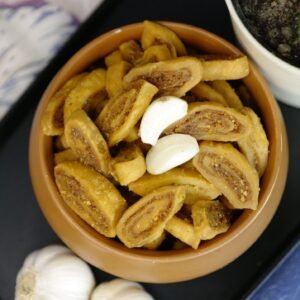 Garlic Bhakarwadi